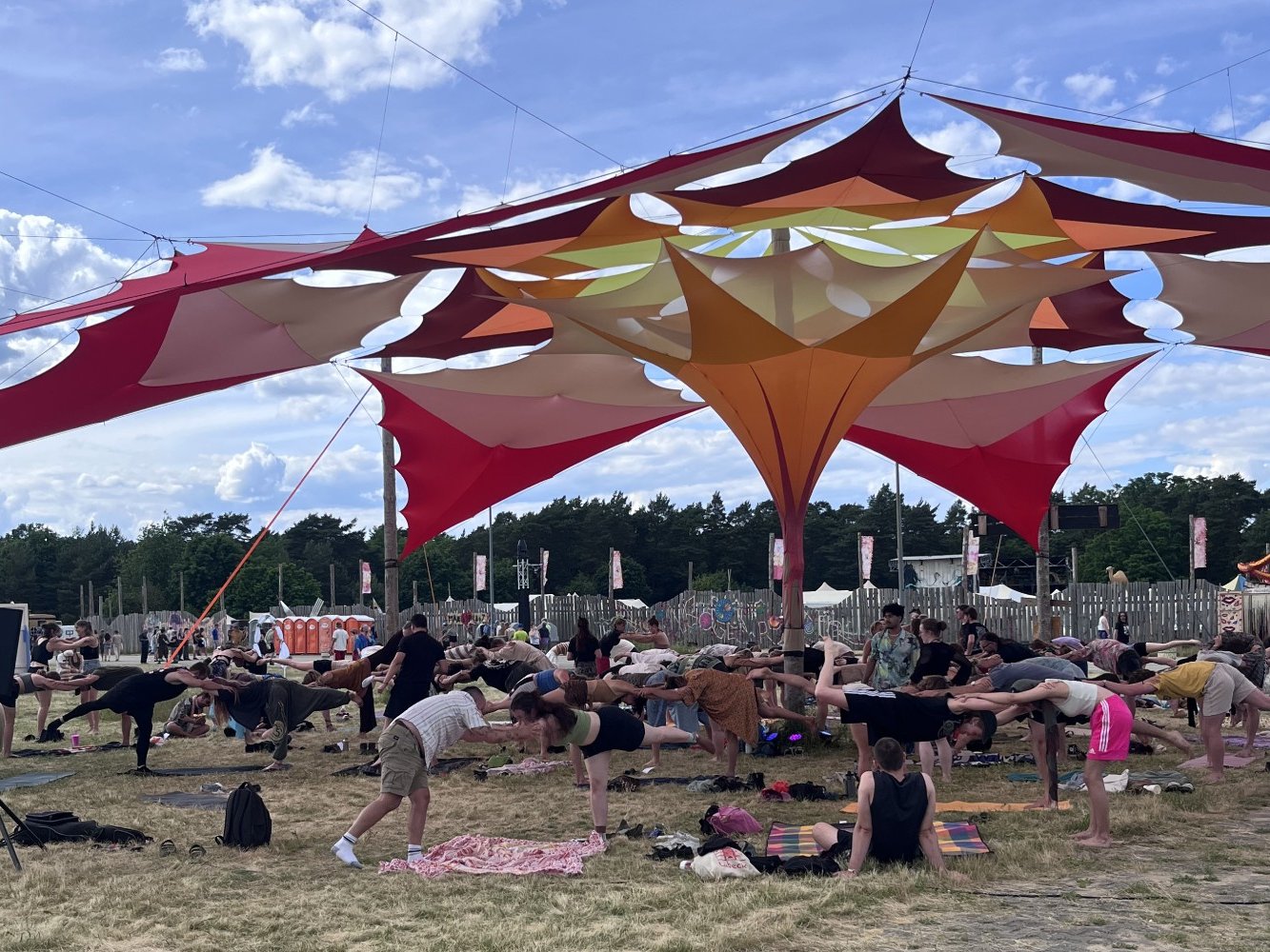 Partner-Yoga-Wurzelfestival2